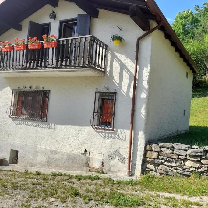 La Casetta Delle Nuvole Mazzo di Valtellina Exterior foto