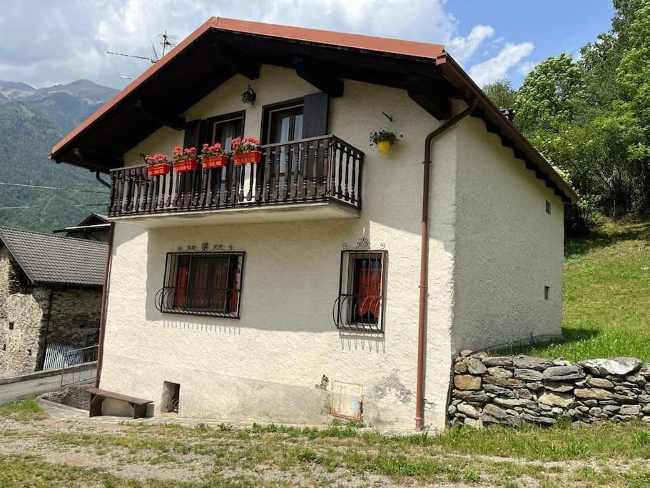 La Casetta Delle Nuvole Mazzo di Valtellina Exterior foto